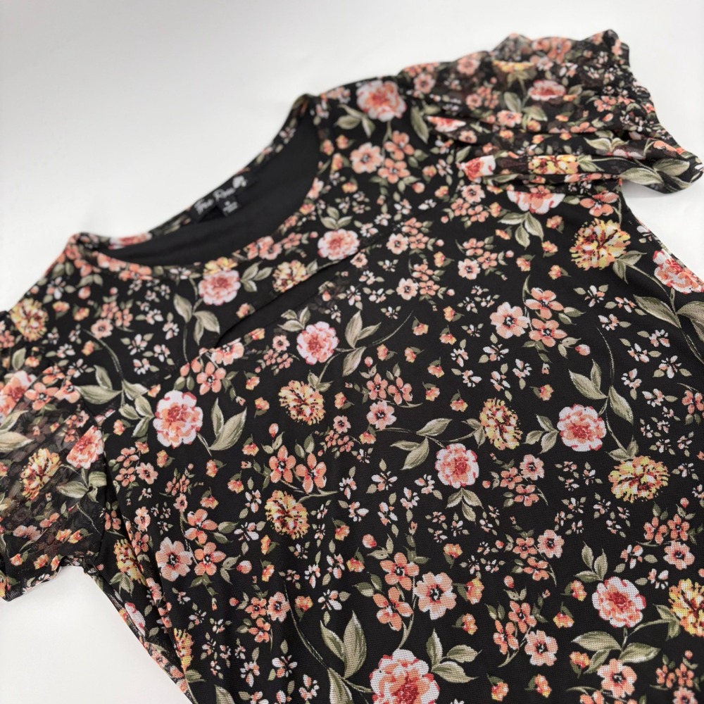 Free Rose Floral Mesh Puff Sleeve Top‎ Size M Black Pink Front Cutout Blouse